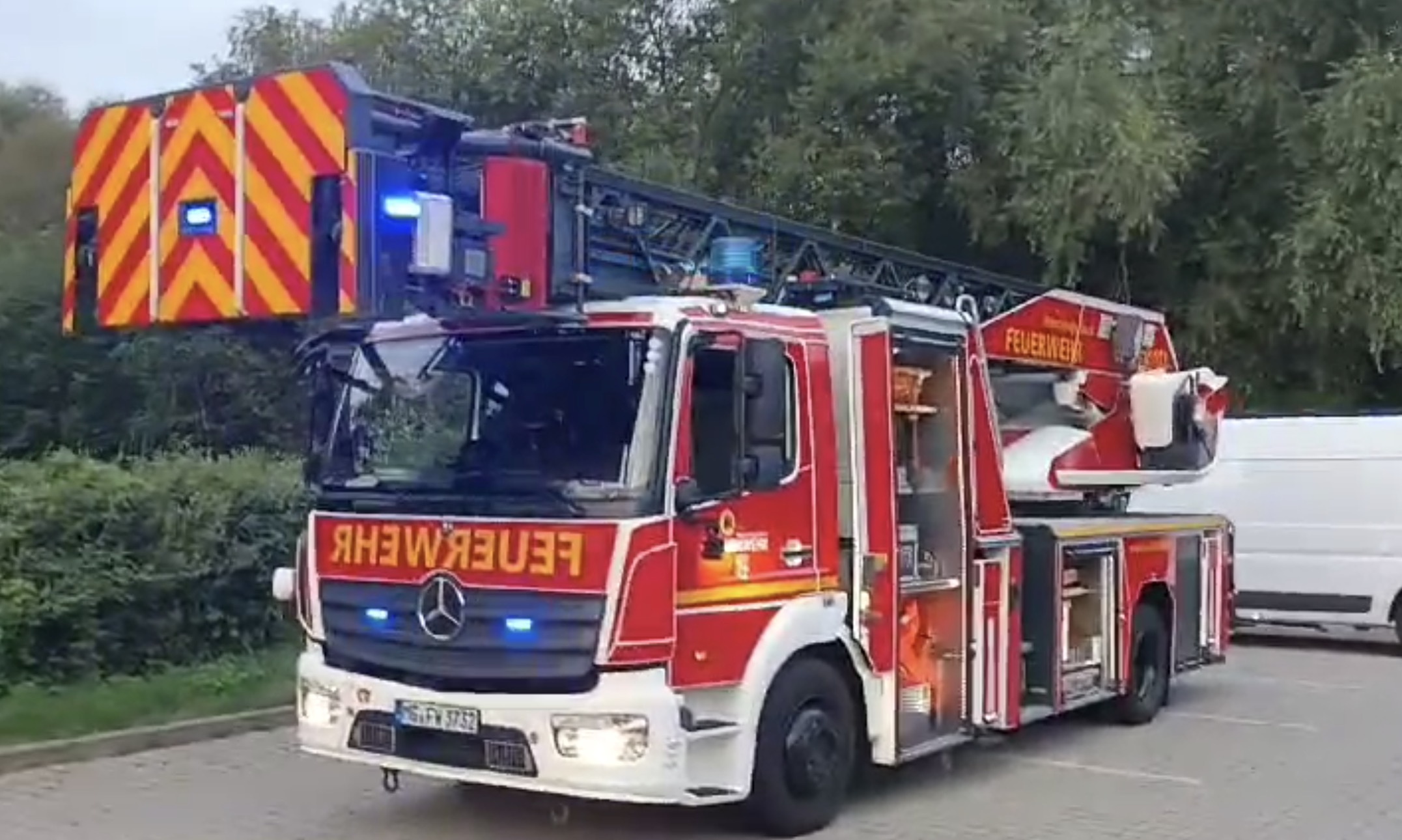 Drehleiter DLK 23/12 der Freiwilligen Feuerwehr Wickrath